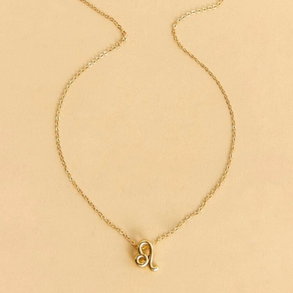 3/$25🎉 Bold Spirit: Leo Zodiac Sign Charm Pendant Necklace in Gold Tone - Picture 5 of 6